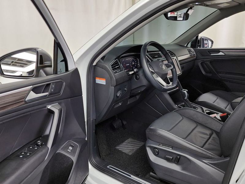 2023 Volkswagen Tiguan 2.0 TSI Prestige photo 10