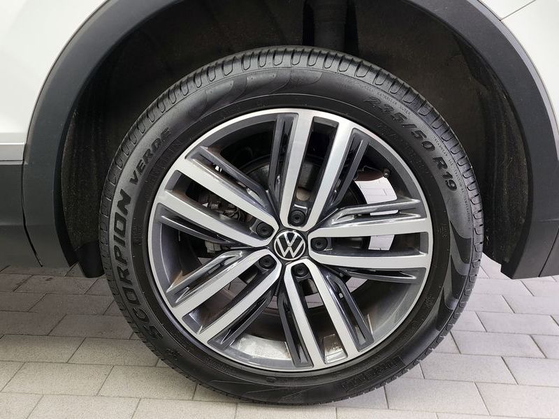 2023 Volkswagen Tiguan 2.0 TSI Prestige photo 21