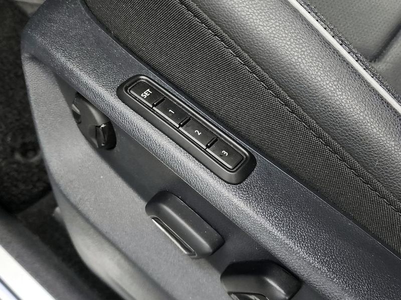 2023 Volkswagen Tiguan 2.0 TSI Prestige photo 26