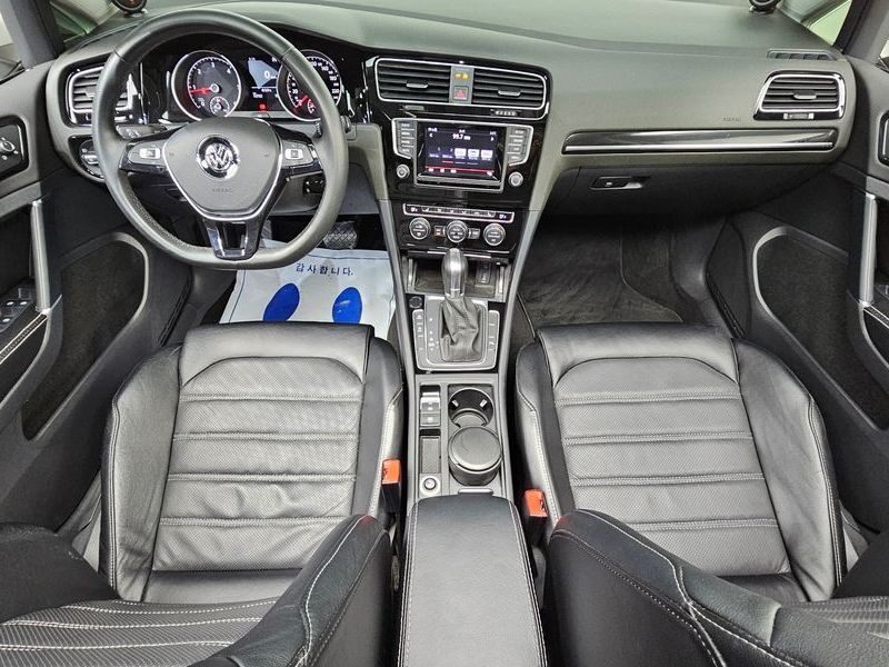 2015 Volkswagen Golf 2.0 TDI photo 7