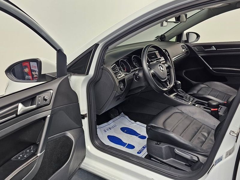 2015 Volkswagen Golf 2.0 TDI photo 10