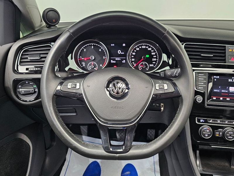 2015 Volkswagen Golf 2.0 TDI photo 15