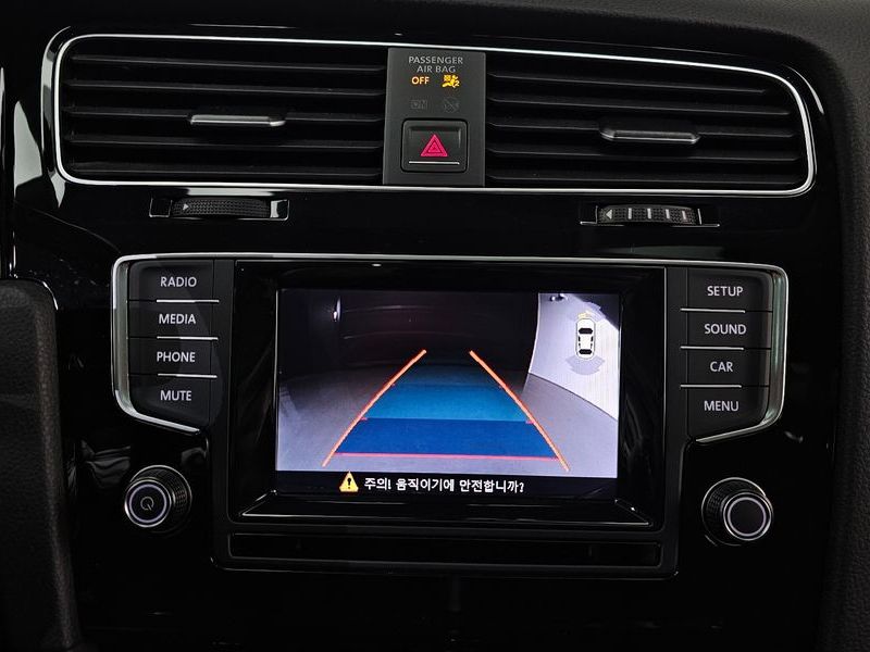 2015 Volkswagen Golf 2.0 TDI photo 17