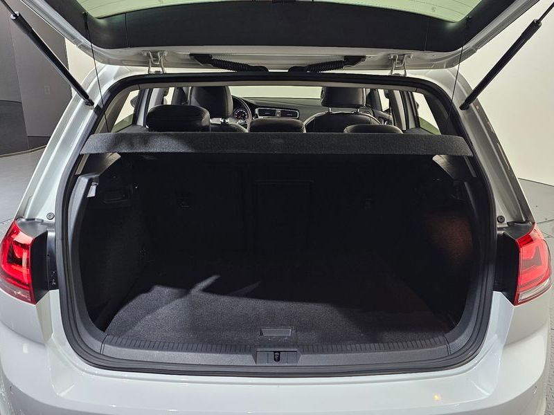 2015 Volkswagen Golf 2.0 TDI photo 20