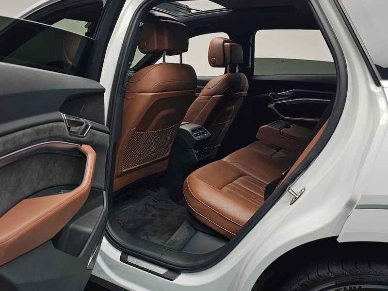 2020 Audi e-tron 55 Quattro photo 11