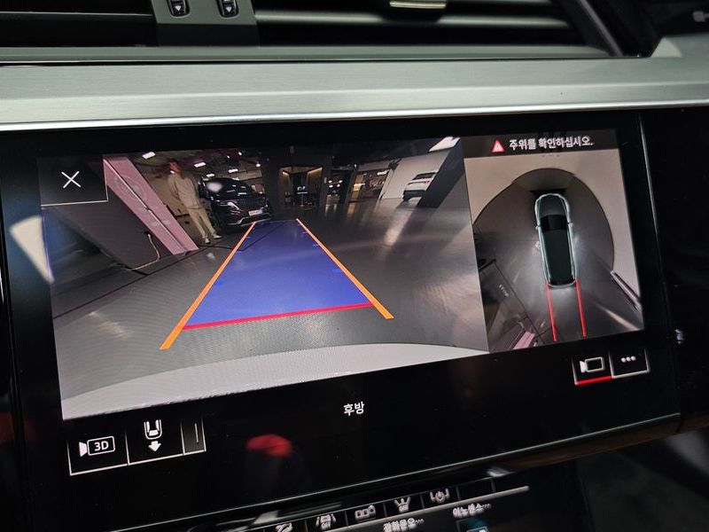 2020 Audi e-tron 55 Quattro photo 14