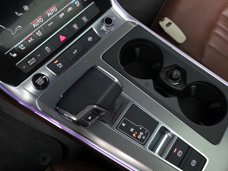 2023 Audi A6 45 TFSI photo 9