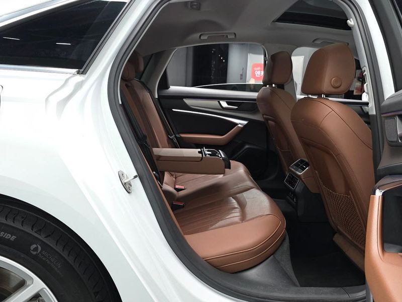 2023 Audi A6 45 TFSI photo 11