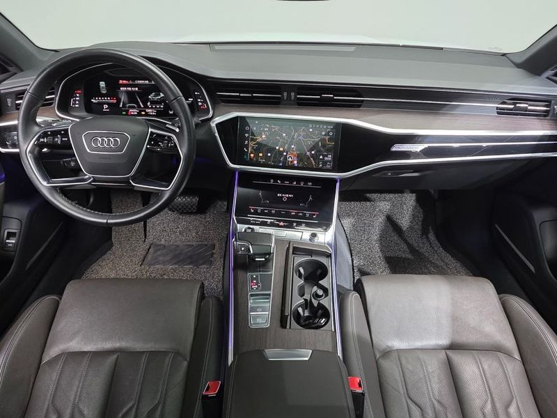 2022 Audi A7 55 TFSI Quattro Premium photo 7