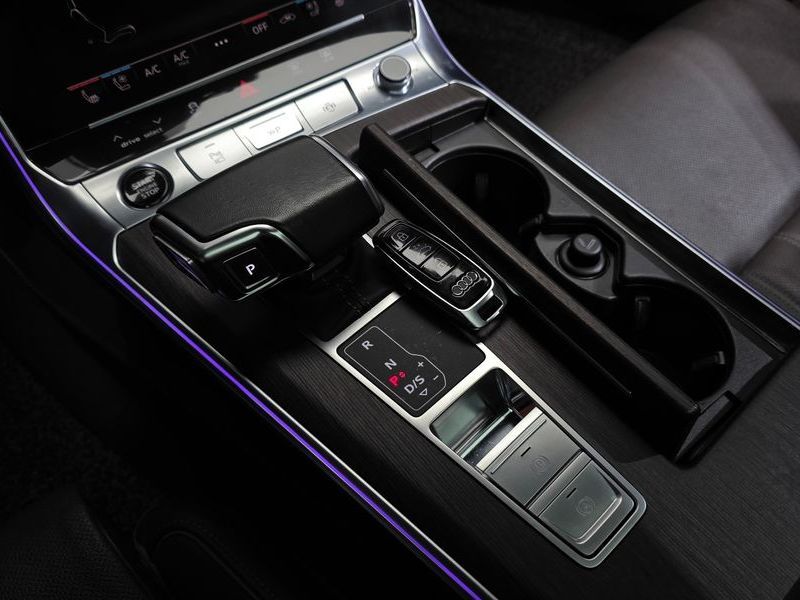 2022 Audi A7 55 TFSI Quattro Premium photo 9