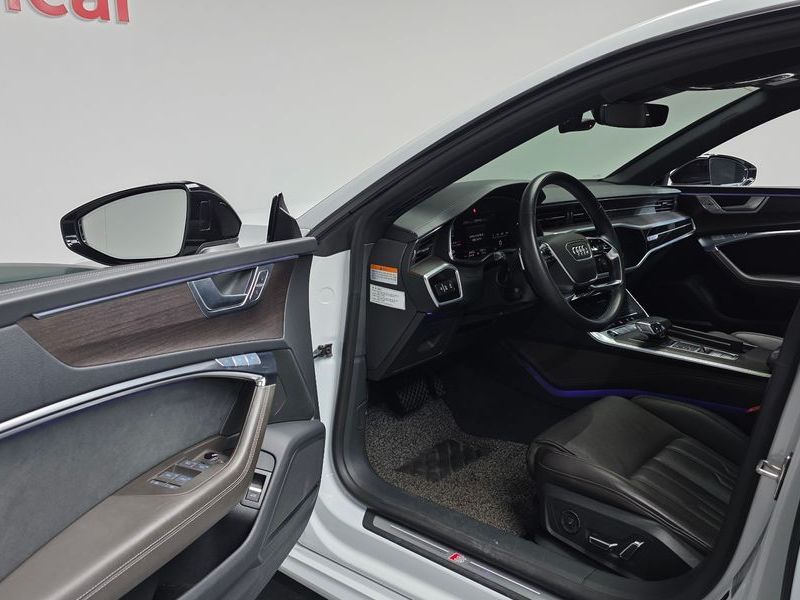 2022 Audi A7 55 TFSI Quattro Premium photo 10