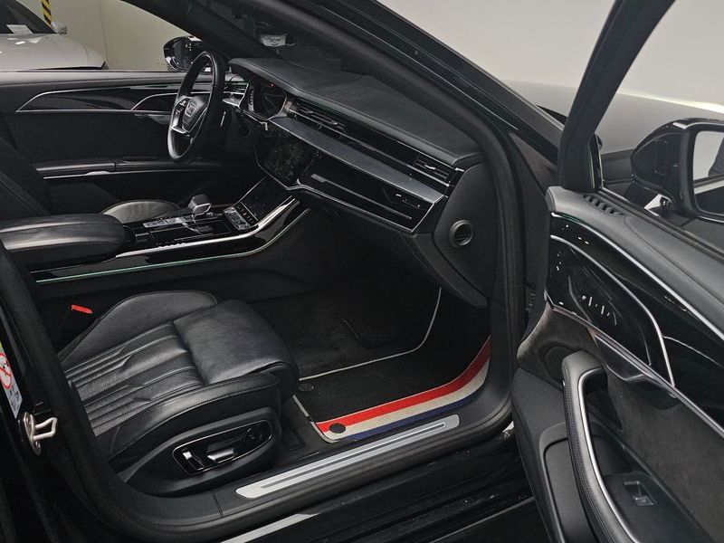 2020 Audi A8 50 TDI Quattro photo 10