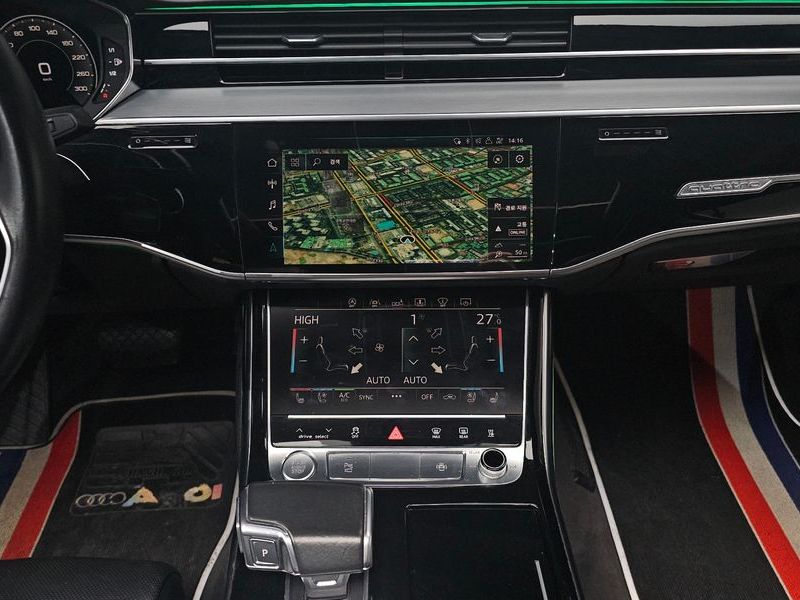 2020 Audi A8 50 TDI Quattro photo 14