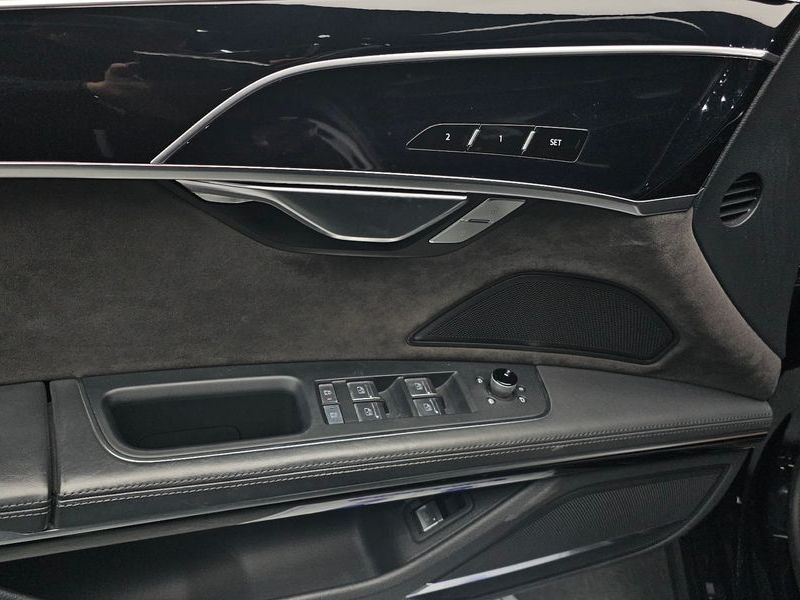 2020 Audi A8 50 TDI Quattro photo 17
