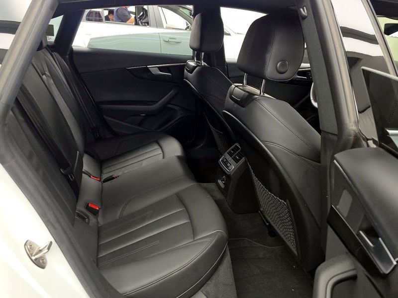 2019 Audi A5 45 TFSI Quattro Premium Sportback photo 12
