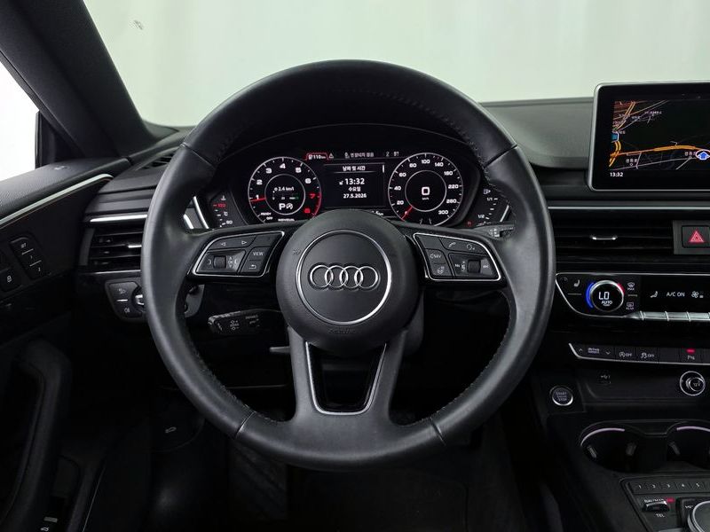 2019 Audi A5 45 TFSI Quattro Premium Sportback photo 13