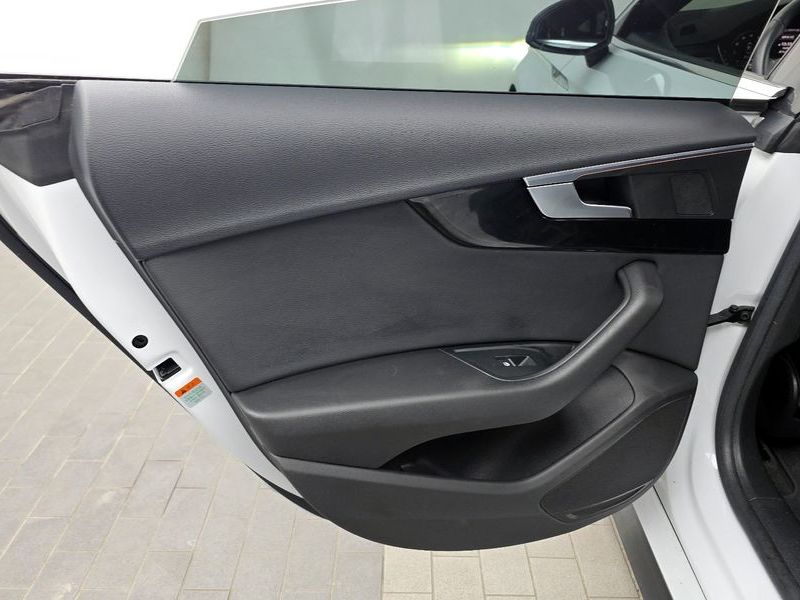 2019 Audi A5 45 TFSI Quattro Premium Sportback photo 25