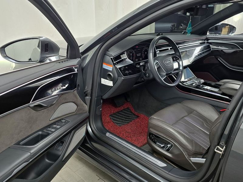 2021 Audi A8 50 TDI Quattro LWB photo 10