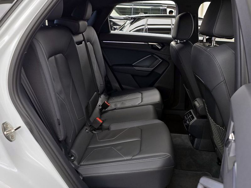 2024 Audi Q3 35 TDI Premium Sportback photo 11