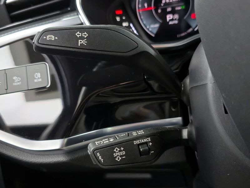 2024 Audi Q3 35 TDI Premium Sportback photo 17