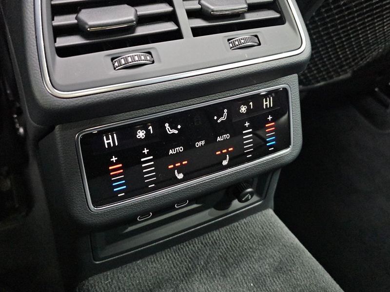 2023 Audi A6 45 TDI Quattro Premium photo 18