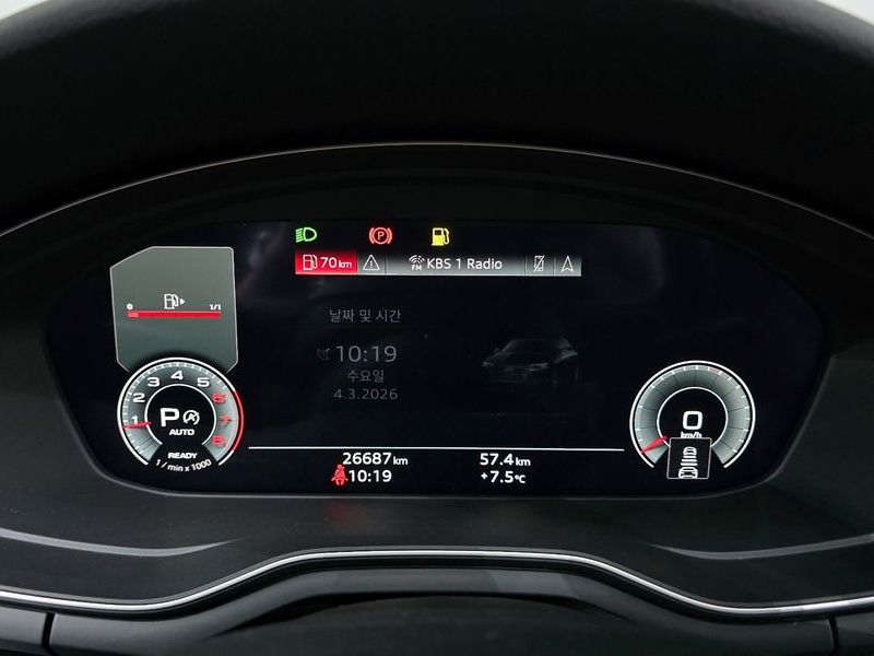 2021 Audi A4 40 TFSI Premium photo 8