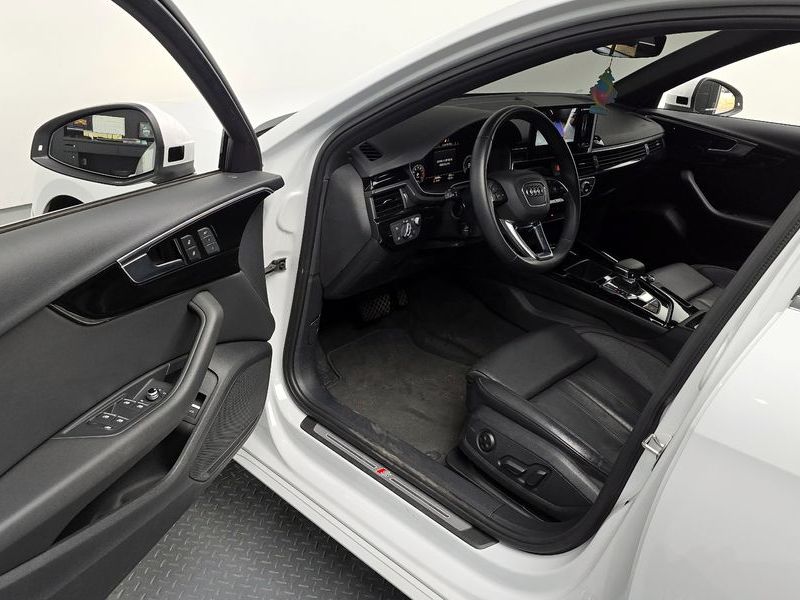2021 Audi A4 40 TFSI Premium photo 10