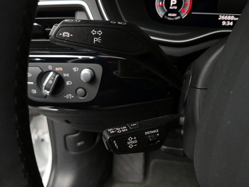 2021 Audi A4 40 TFSI Premium photo 18