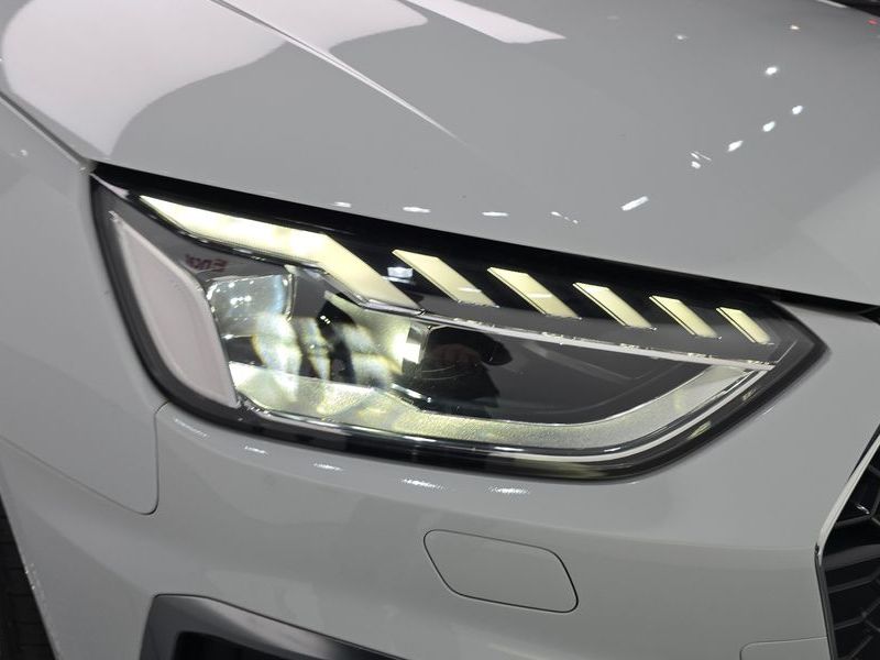 2021 Audi A4 40 TFSI Premium photo 23