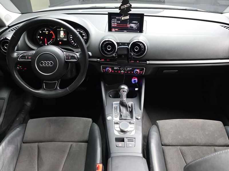 2015 Audi A3 35 TDI Dynamic Sportback 8V photo 7