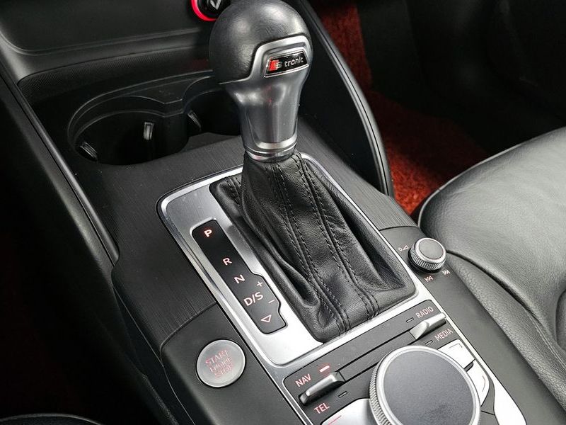 2015 Audi A3 35 TDI Dynamic 8V photo 9