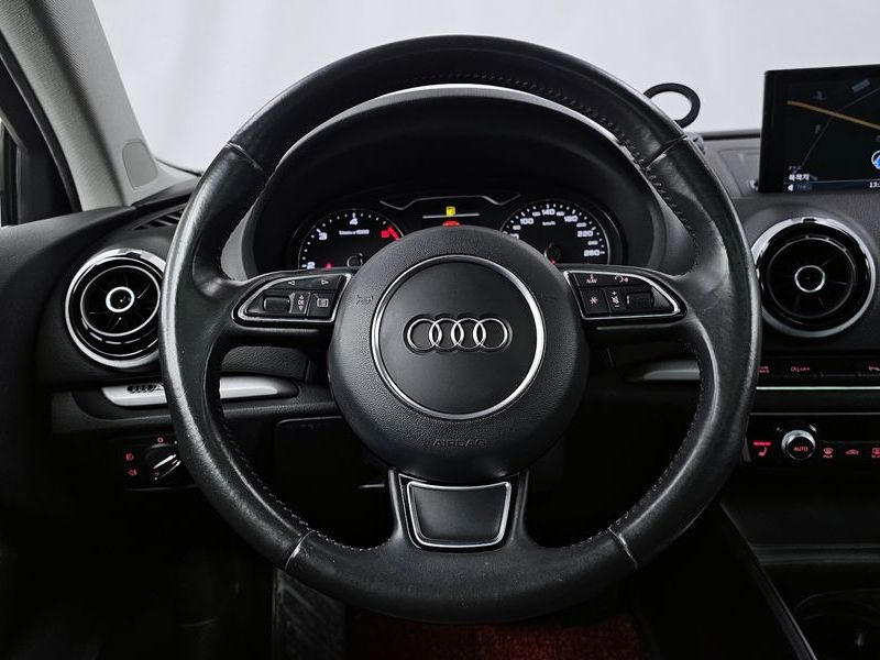 2015 Audi A3 35 TDI Dynamic 8V photo 13