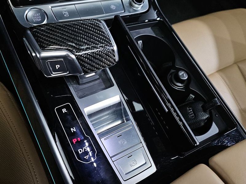 2020 Audi A8 60 TFSI Quattro LWB photo 9