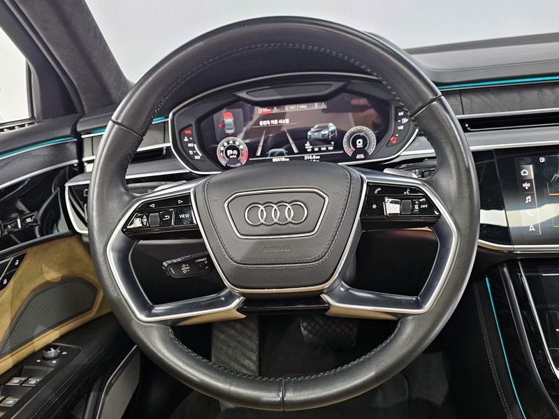 2020 Audi A8 60 TFSI Quattro LWB photo 13