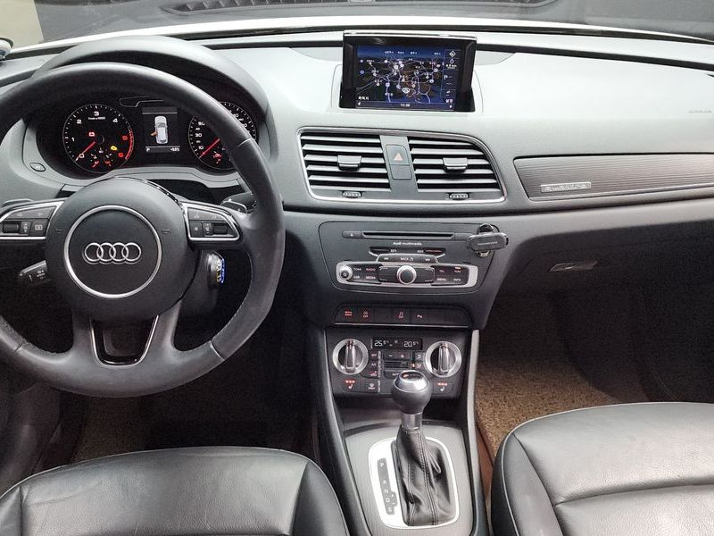 2014 Audi Q3 2.0 TDI Quattro Dynamic 8U photo 7