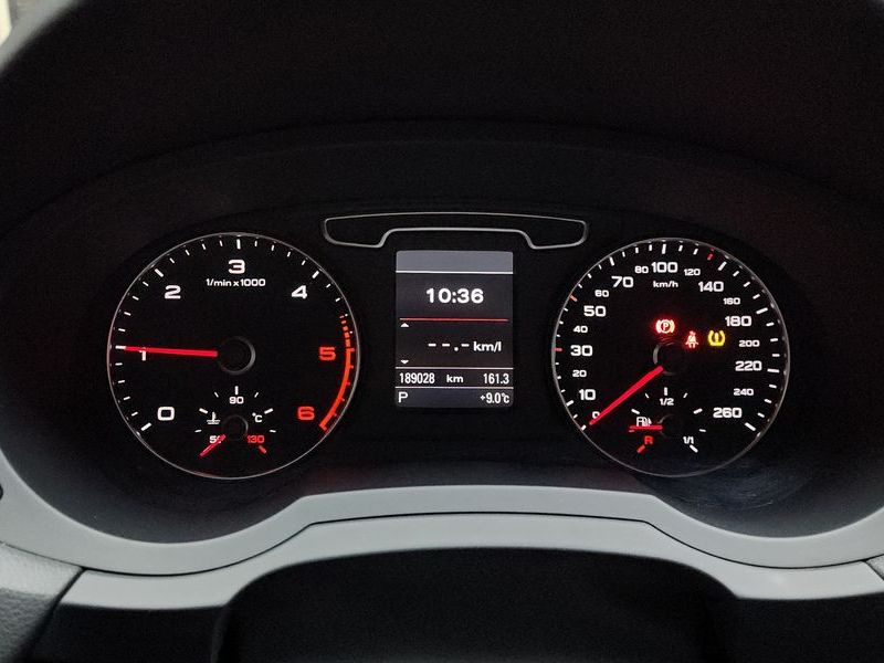 2014 Audi Q3 2.0 TDI Quattro Dynamic 8U photo 8