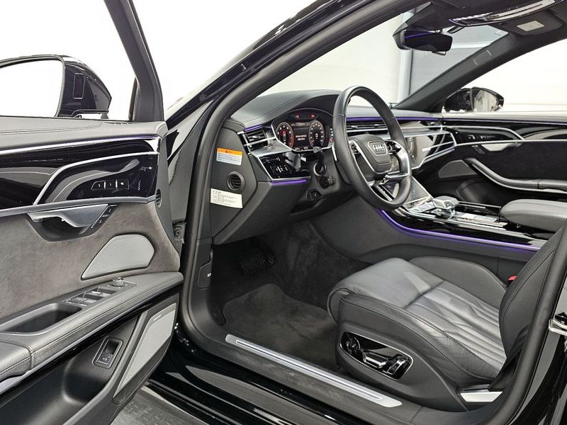 2021 Audi A8 55 TFSI Quattro LWB photo 10