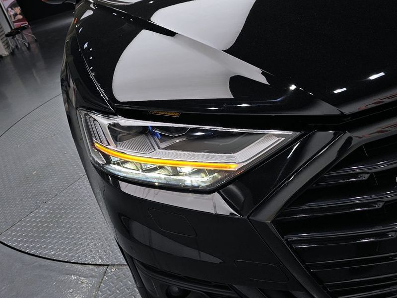 2021 Audi A8 55 TFSI Quattro LWB photo 22