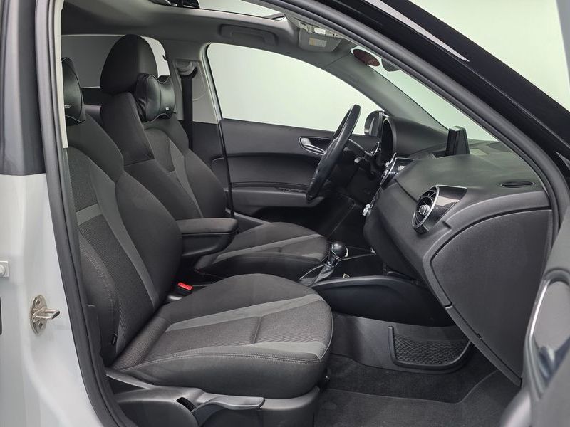 2015 Audi A1 30 TDI Design Premium Sporback photo 10