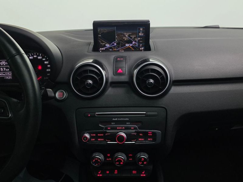 2015 Audi A1 30 TDI Design Premium Sporback photo 14