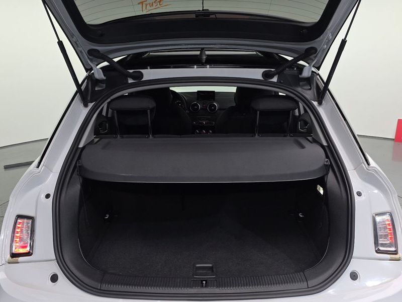 2015 Audi A1 30 TDI Design Premium Sporback photo 20