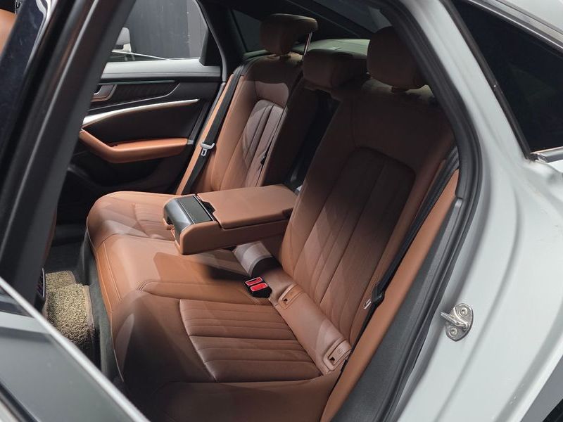 2022 Audi A6 40 TDI Quattro Premium photo 12