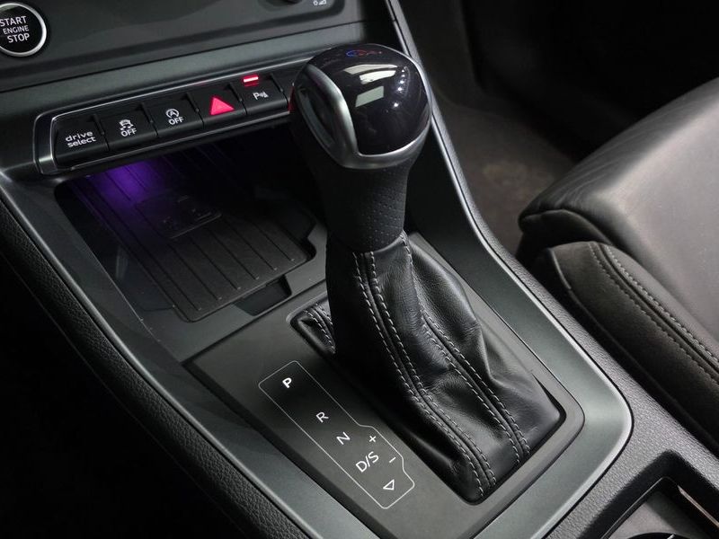 2022 Audi Q3 35 TDI Premium Sportback photo 9