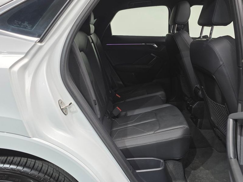 2022 Audi Q3 35 TDI Premium Sportback photo 11