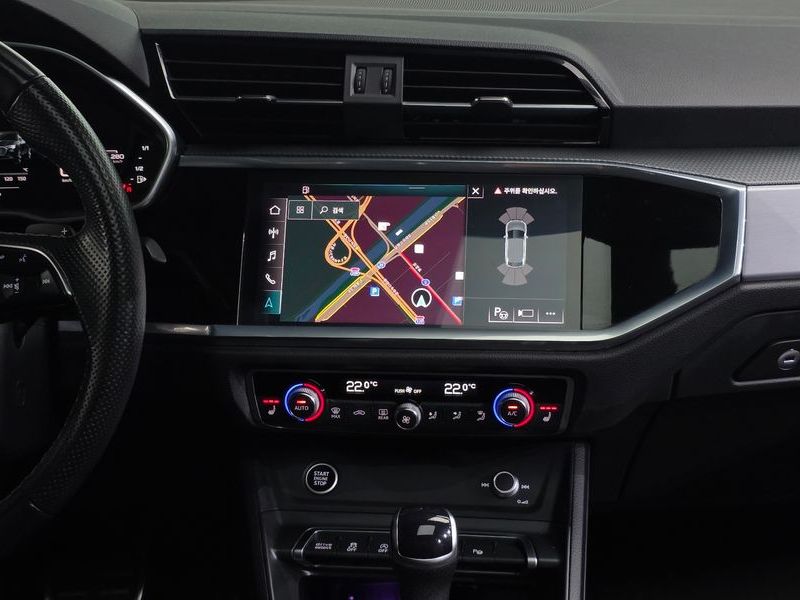 2022 Audi Q3 35 TDI Premium Sportback photo 12