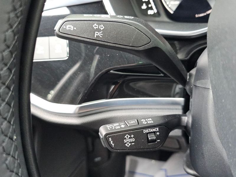 2025 Audi Q3 40 TFSI Quattro Premium photo 15