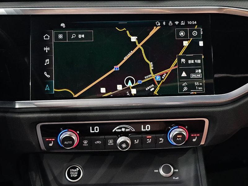 2025 Audi Q3 40 TFSI Quattro Premium photo 16
