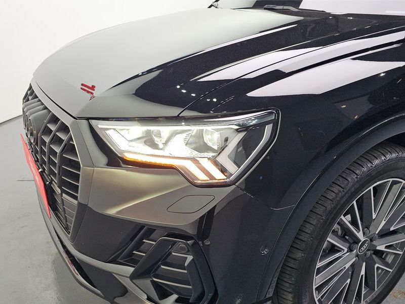 2025 Audi Q3 40 TFSI Quattro Premium photo 22