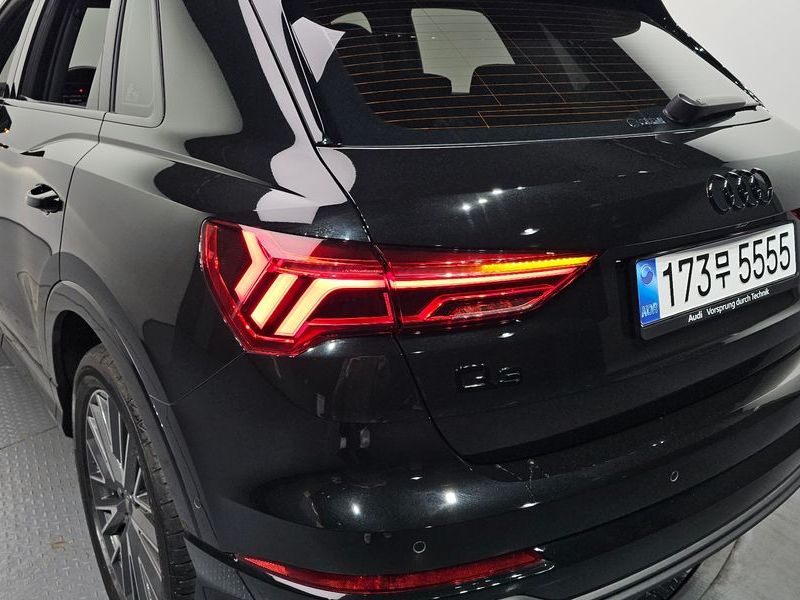 2025 Audi Q3 40 TFSI Quattro Premium photo 23