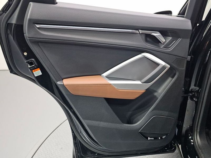 2025 Audi Q3 40 TFSI Quattro Premium photo 25